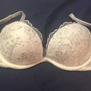 Victoria’s Secret Dream Angels White & Silver Bra
